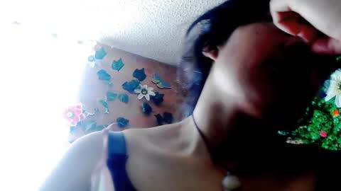 Snapshot of belly_silky chatting on March 9, 3:27 pm Belly online show from March 9, 3:27 pm