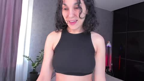 A girl from your  dreams online show from May 8, 4:18 am