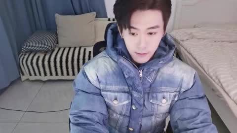 Snapshot of ben705676 chatting on October 25, 3:18 pm Ben online show from October 25, 3:18 pm