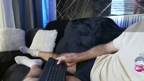 Snapshot of ben_blaze chatting on September 29, 8:08 am BEN online show from September 29, 8:08 am