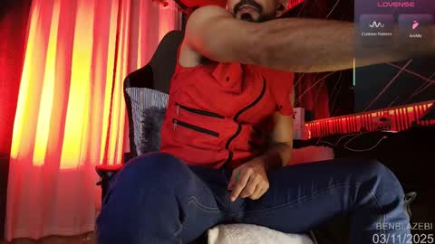 Snapshot of ben_blaze chatting on November 3, 5:09 am BEN online show from November 3, 5:09 am