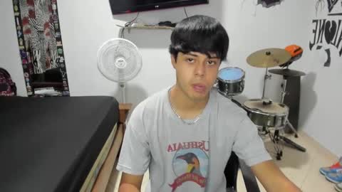 Snapshot of ben_falcon chatting on December 9, 10:52 pm Ben online show from December 9, 10:52 pm