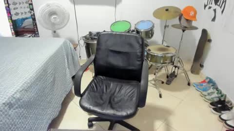 Snapshot of ben_falcon chatting on February 26, 9:48 pm Ben online show from February 26, 9:48 pm