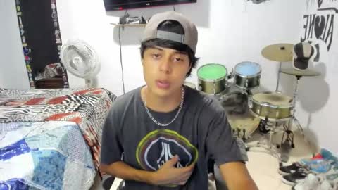Snapshot of ben_falcon chatting on September 23, 3:42 am Ben online show from September 23, 3:42 am