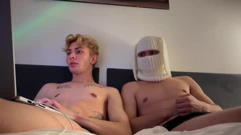 Snapshot of ben_harmon chatting on January 15, 11:52 pm ben_harmon online show from January 15, 11:52 pm