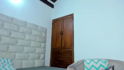    online show from November 1, 7:27 pm