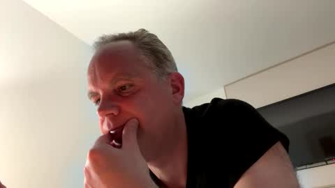 bencobra online show from March 25, 8:59 pm