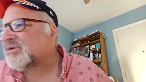 Snapshot of bendavewill chatting on March 18, 8:50 am Bendavewill online show from March 18, 8:50 am