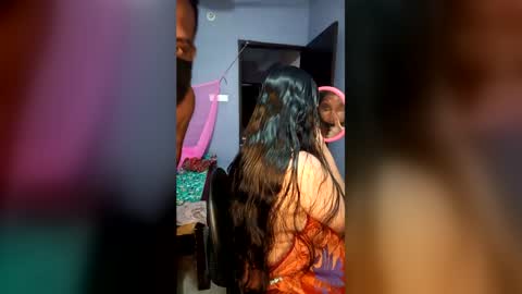 Snapshot of bengali_couple50 chatting on June 6, 7:13 am bengali_couple50 online show from June 6, 7:13 am