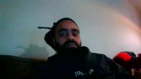 Snapshot of bengel_mozam chatting on February 3, 11:36 pm kevin online show from February 3, 11:36 pm