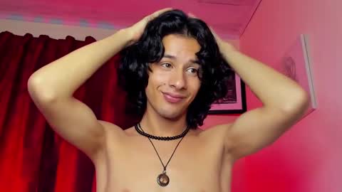 Snapshot of benjamin_fiore chatting on January 15, 9:13 am benjamin_fiore online show from January 15, 9:13 am