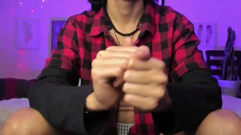 Snapshot of benjamin_fiore chatting on February 23, 2:07 am benjamin_fiore online show from February 23, 2:07 am