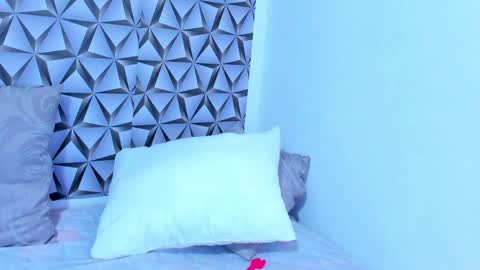 Snapshot of benjamin_lichx chatting on April 1, 2:58 pm Benjamin online show from April 1, 2:58 pm