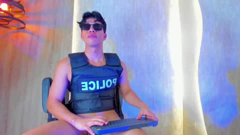 BENJAMIN online show from January 10, 11:33 am
