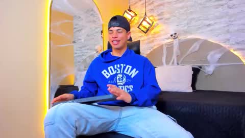 BENJAMIN online show from October 23, 10:14 am