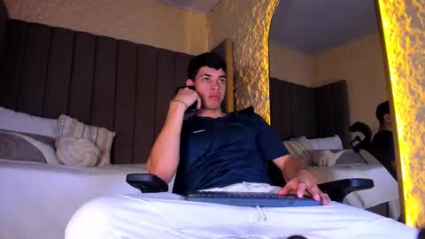 BENJAMIN online show from December 23, 2:09 am