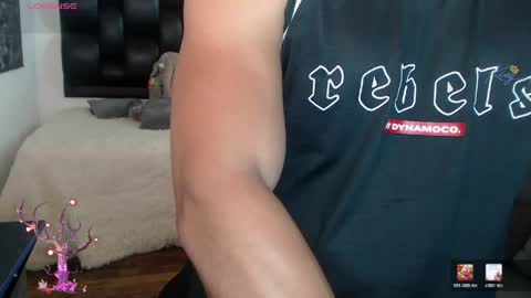 benjamincooperk online show from May 12, 6:43 am