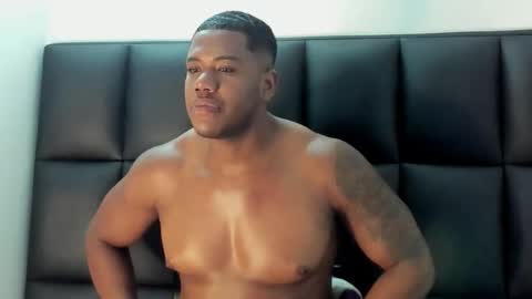 Snapshot of benjaminsr chatting on April 2, 4:48 pm BEJAMIN online show from April 2, 4:48 pm