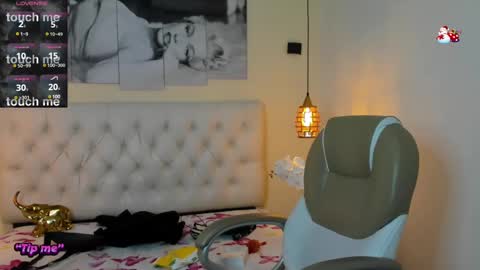 Snapshot of benjamintwink1 chatting on December 30, 10:45 pm BENJAMIN online show from December 30, 10:45 pm