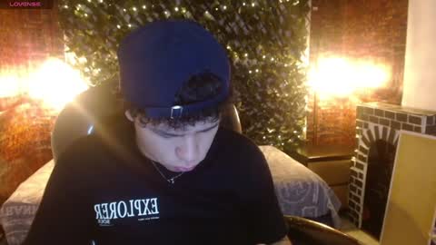 Snapshot of benjamintwink1 chatting on January 7, 7:28 pm BENJAMIN online show from January 7, 7:28 pm