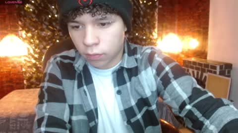 Snapshot of benjamintwink1 chatting on January 8, 7:13 pm BENJAMIN online show from January 8, 7:13 pm