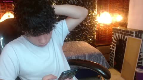 Snapshot of benjamintwink1 chatting on January 8, 10:16 pm BENJAMIN online show from January 8, 10:16 pm