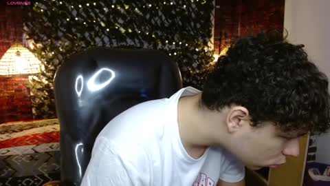 Snapshot of benjamintwink1 chatting on January 10, 1:53 am BENJAMIN online show from January 10, 1:53 am