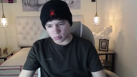 Snapshot of benjamintwink1 chatting on January 12, 8:03 pm BENJAMIN online show from January 12, 8:03 pm