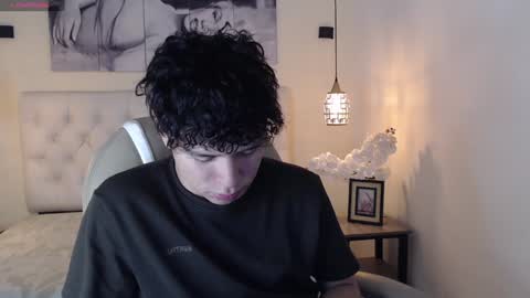 Snapshot of benjamintwink1 chatting on January 12, 11:04 pm BENJAMIN online show from January 12, 11:04 pm