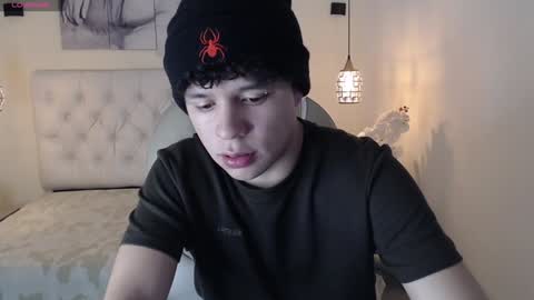 Snapshot of benjamintwink1 chatting on January 13, 2:07 am BENJAMIN online show from January 13, 2:07 am