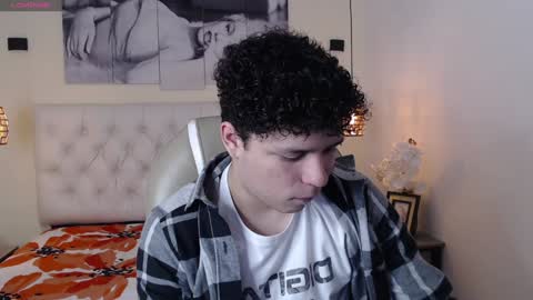 Snapshot of benjamintwink1 chatting on January 19, 7:37 pm BENJAMIN online show from January 19, 7:37 pm