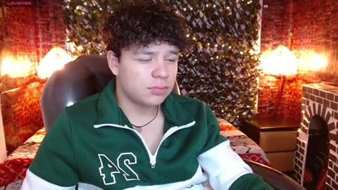 Snapshot of benjamintwink1 chatting on January 22, 10:48 pm BENJAMIN online show from January 22, 10:48 pm