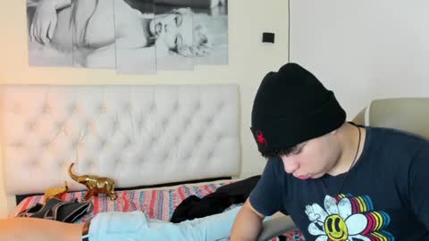 Snapshot of benjamintwink1 chatting on February 3, 10:43 pm BENJAMIN online show from February 3, 10:43 pm