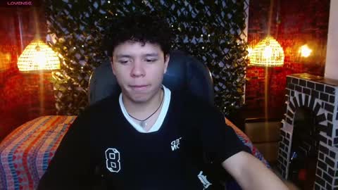 Snapshot of benjamintwink1 chatting on February 12, 8:18 pm BENJAMIN online show from February 12, 8:18 pm