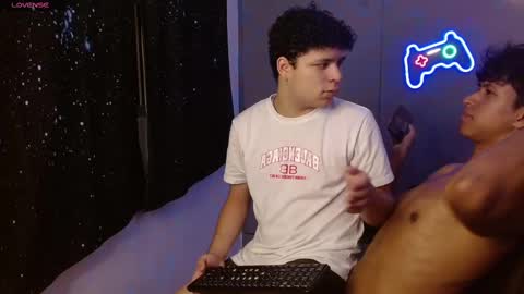 Snapshot of benjamintwink1 chatting on February 14, 1:13 am BENJAMIN online show from February 14, 1:13 am