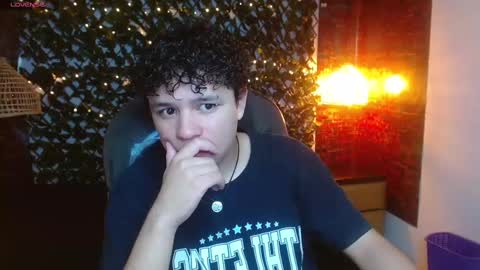 Snapshot of benjamintwink1 chatting on February 17, 8:04 pm BENJAMIN online show from February 17, 8:04 pm