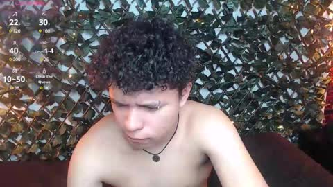 Snapshot of benjamintwink1 chatting on February 22, 12:05 am BENJAMIN online show from February 22, 12:05 am