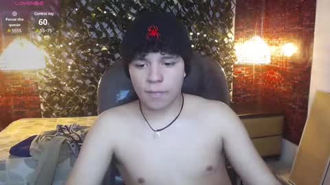 Snapshot of benjamintwink1 chatting on February 27, 11:15 pm BENJAMIN online show from February 27, 11:15 pm