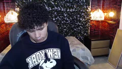 Snapshot of benjamintwink1 chatting on March 7, 8:33 pm BENJAMIN online show from March 7, 8:33 pm