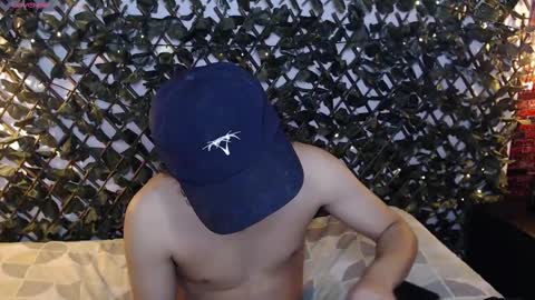 Snapshot of benjamintwink1 chatting on March 8, 12:22 am BENJAMIN online show from March 8, 12:22 am