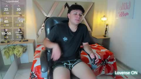 Snapshot of benjamintwink1 chatting on September 20, 10:00 pm BENJAMIN online show from September 20, 10:00 pm