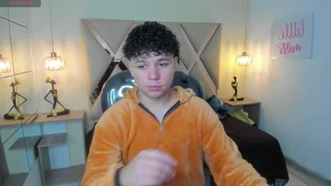 Snapshot of benjamintwink1 chatting on October 9, 7:45 pm BENJAMIN online show from October 9, 7:45 pm