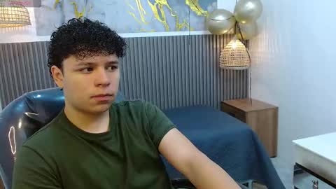 Snapshot of benjamintwink1 chatting on October 14, 8:20 pm BENJAMIN online show from October 14, 8:20 pm