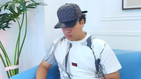 bennett_alejoo online show from December 18, 6:25 pm