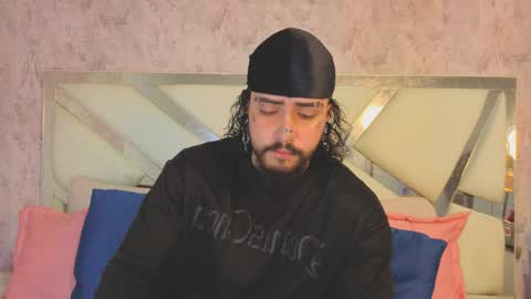 Benny and Mark online show from April 6, 3:59 am