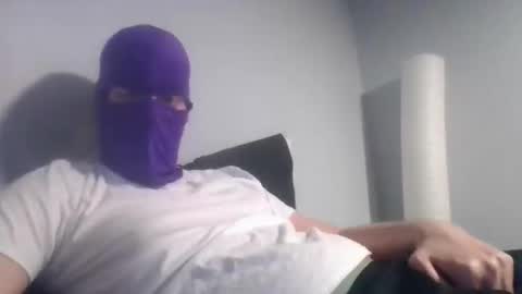 bennybueno online show from April 23, 3:41 am