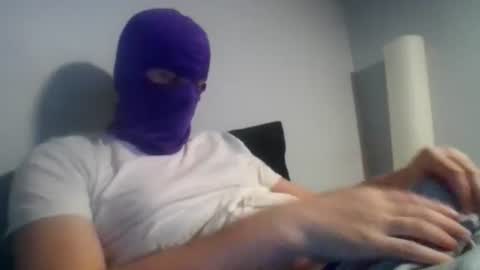 Snapshot of bennybueno chatting on July 27, 4:19 am bennybueno online show from July 27, 4:19 am