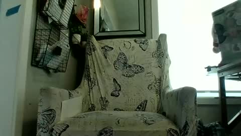 Snapshot of bennyc04041987 chatting on October 6, 5:43 pm BennyC online show from October 6, 5:43 pm