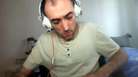 bentish online show from October 20, 6:14 am