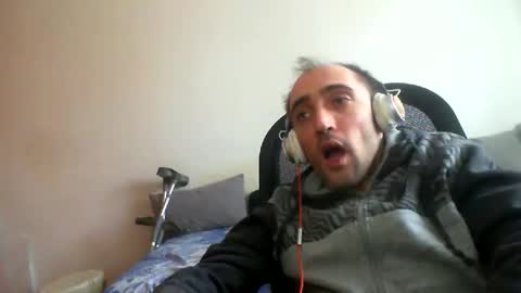 bentish online show from December 20, 9:16 am